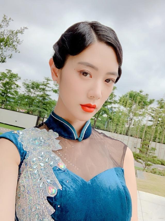 成人视频 热门推荐